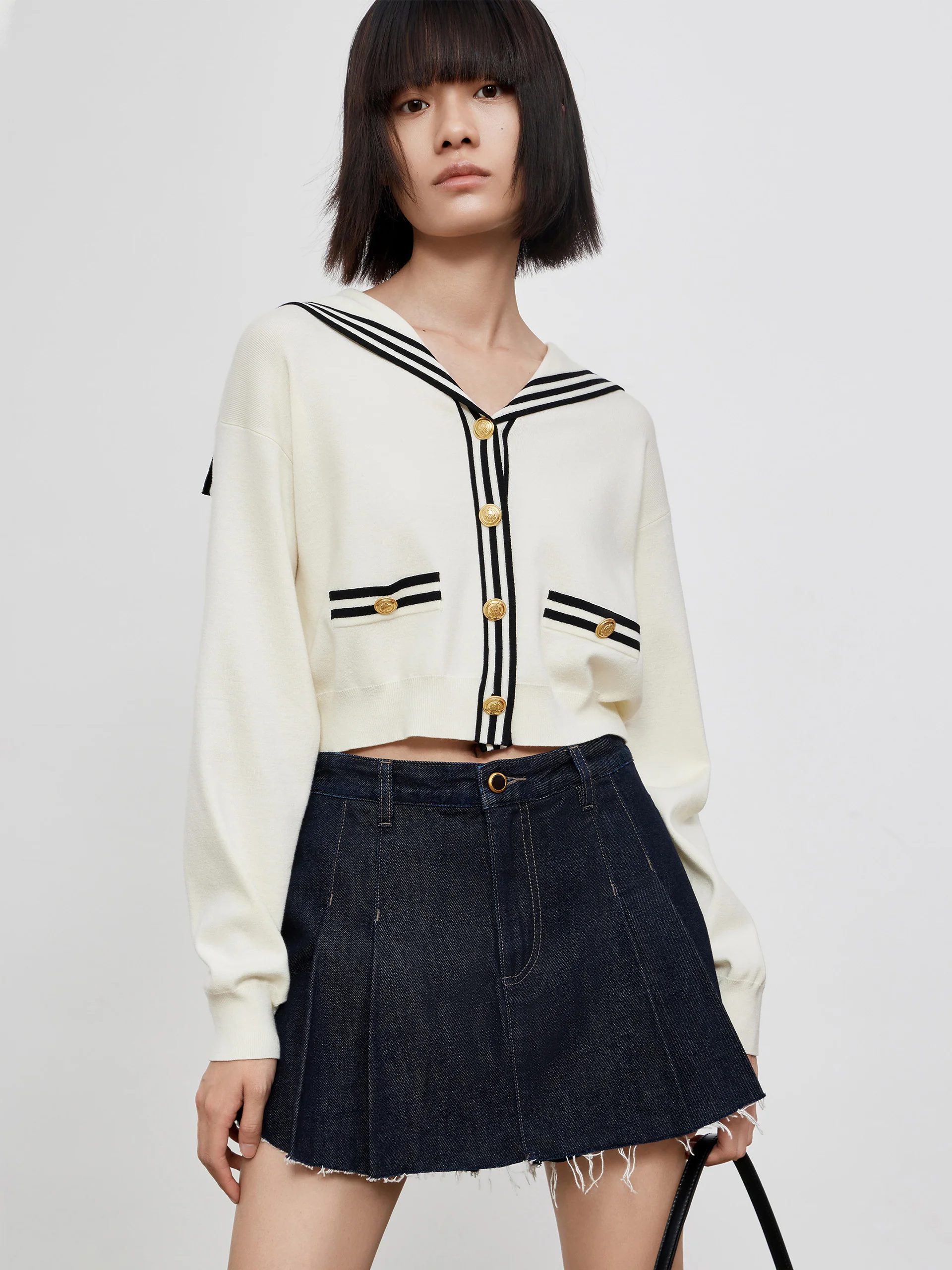 Contrast Metal Button Knit Top - Image 13