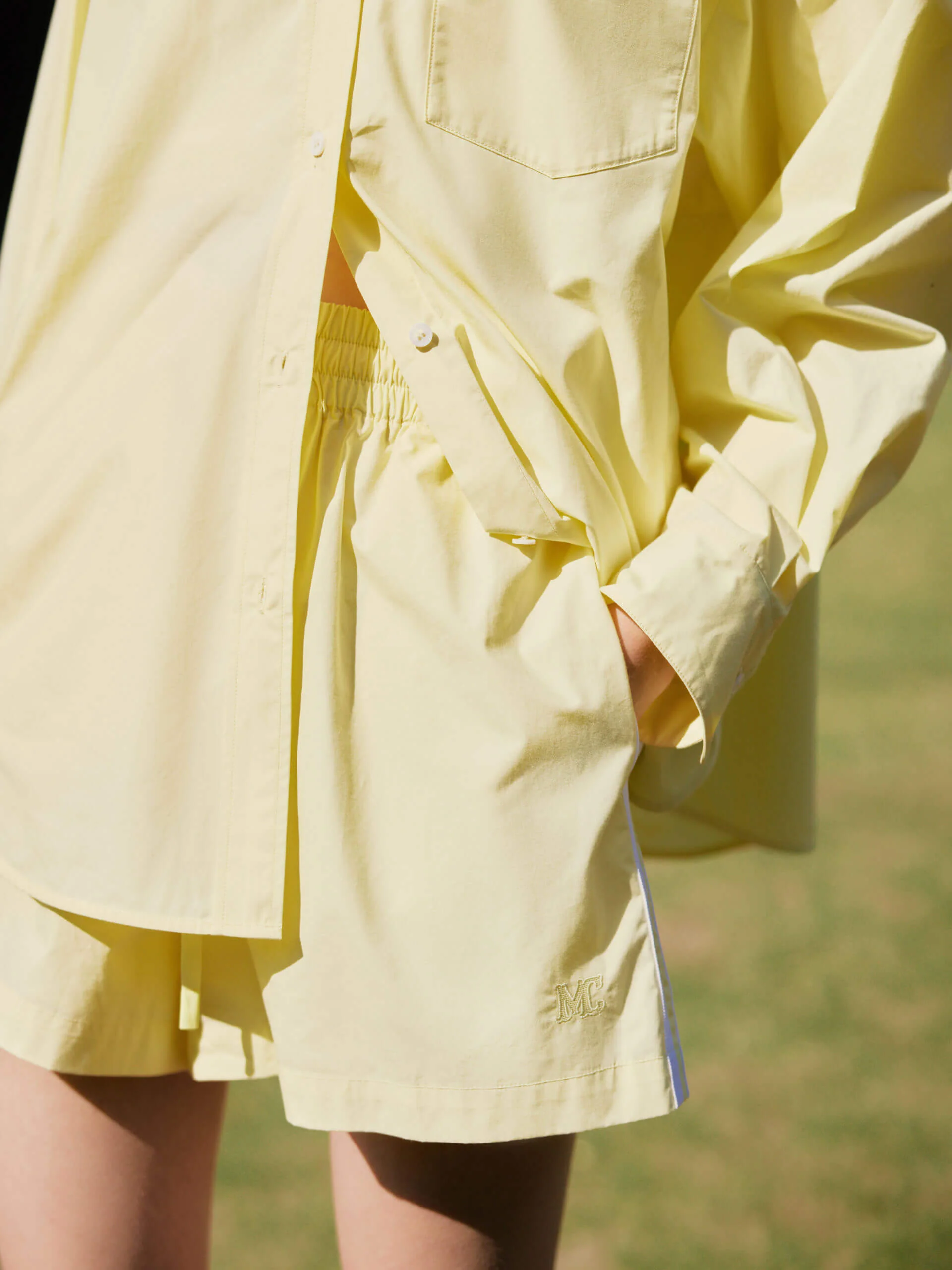 Contrast Trim Drawstring Shorts - Image 15