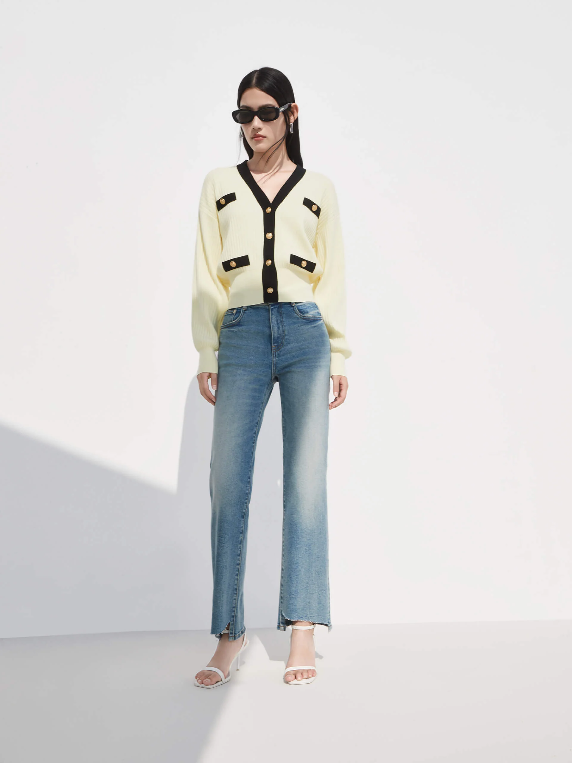 Contrast V-neck Metal Button Cardigan - Image 13