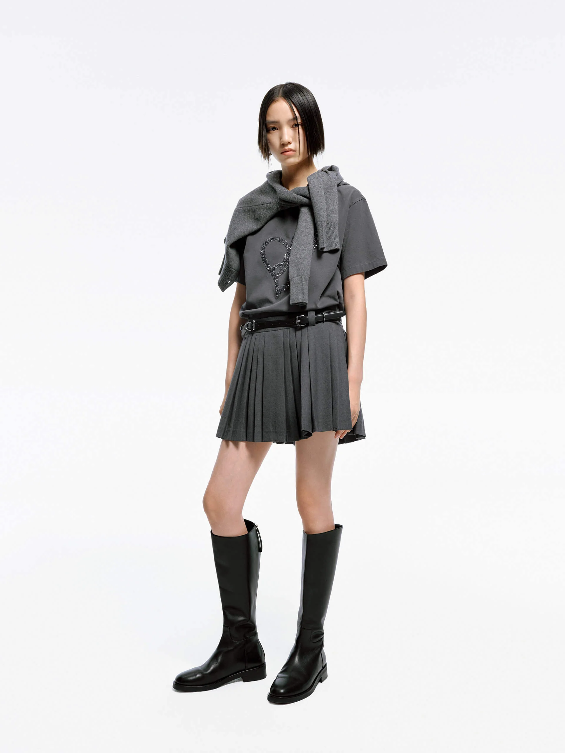 Cotton T-shirt with Heart Pattern - Image 9