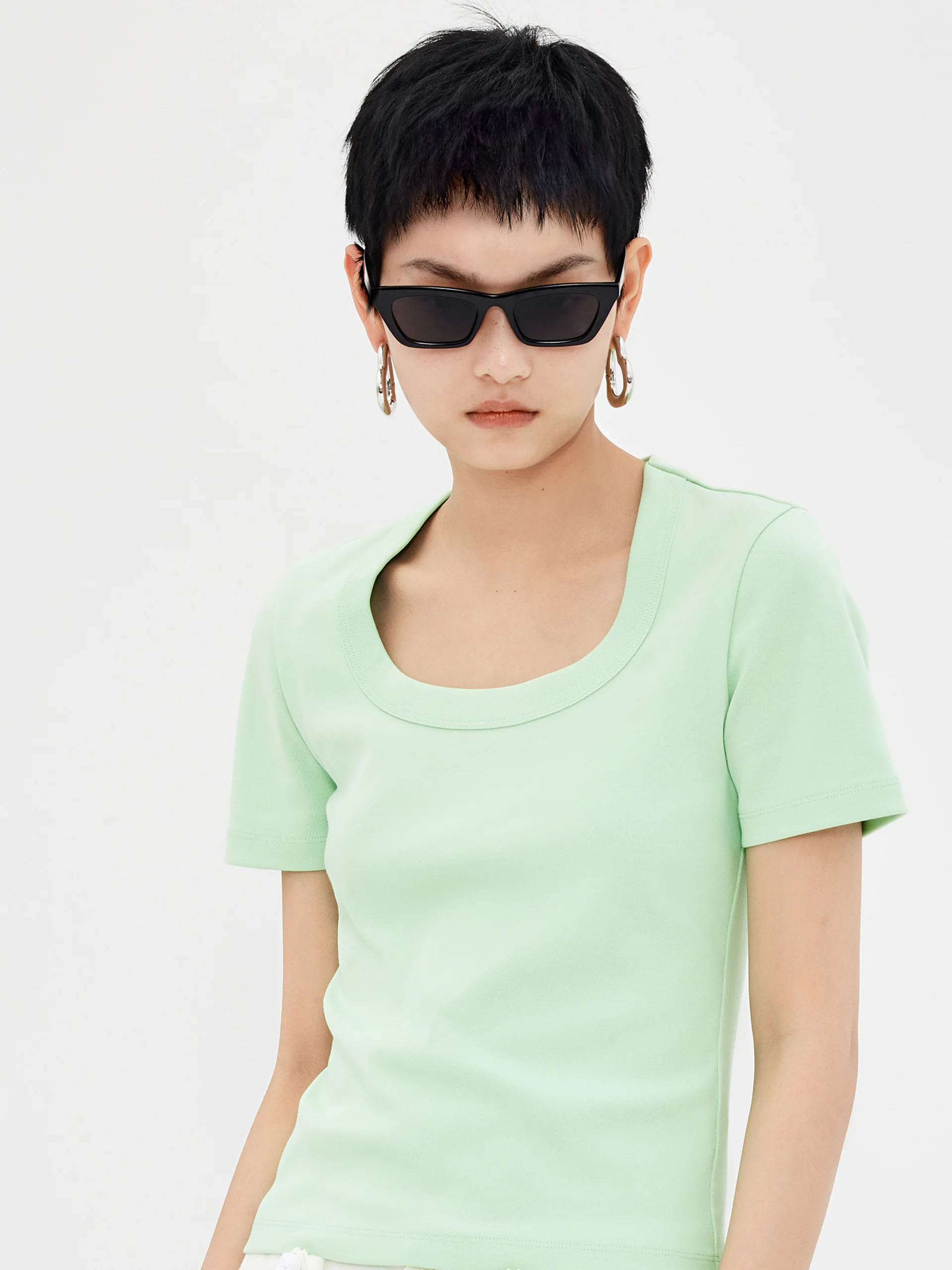 Crewneck Elastic T-shirt - Image 12