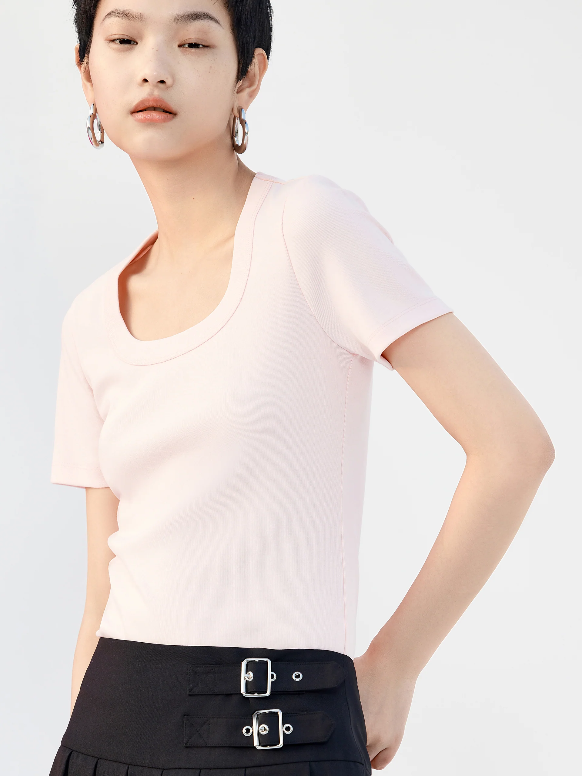 Crewneck Elastic T-shirt - Image 15