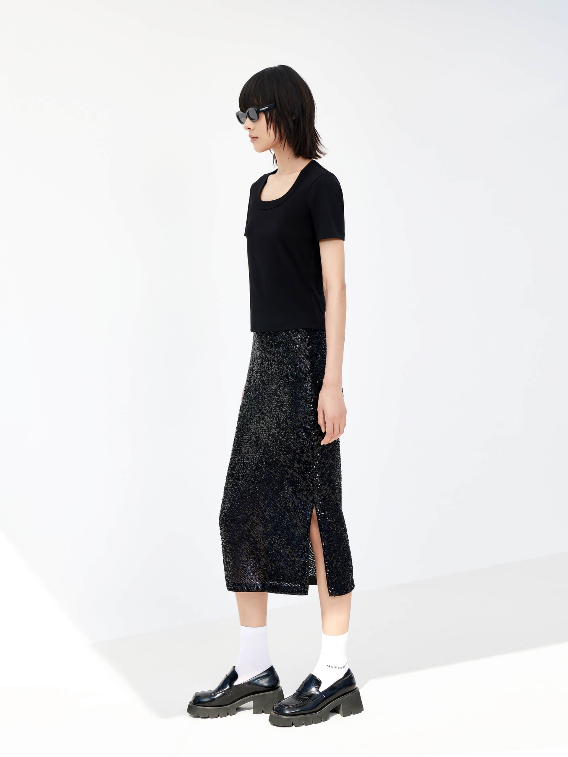 Crewneck Elastic T-shirt - Image 22