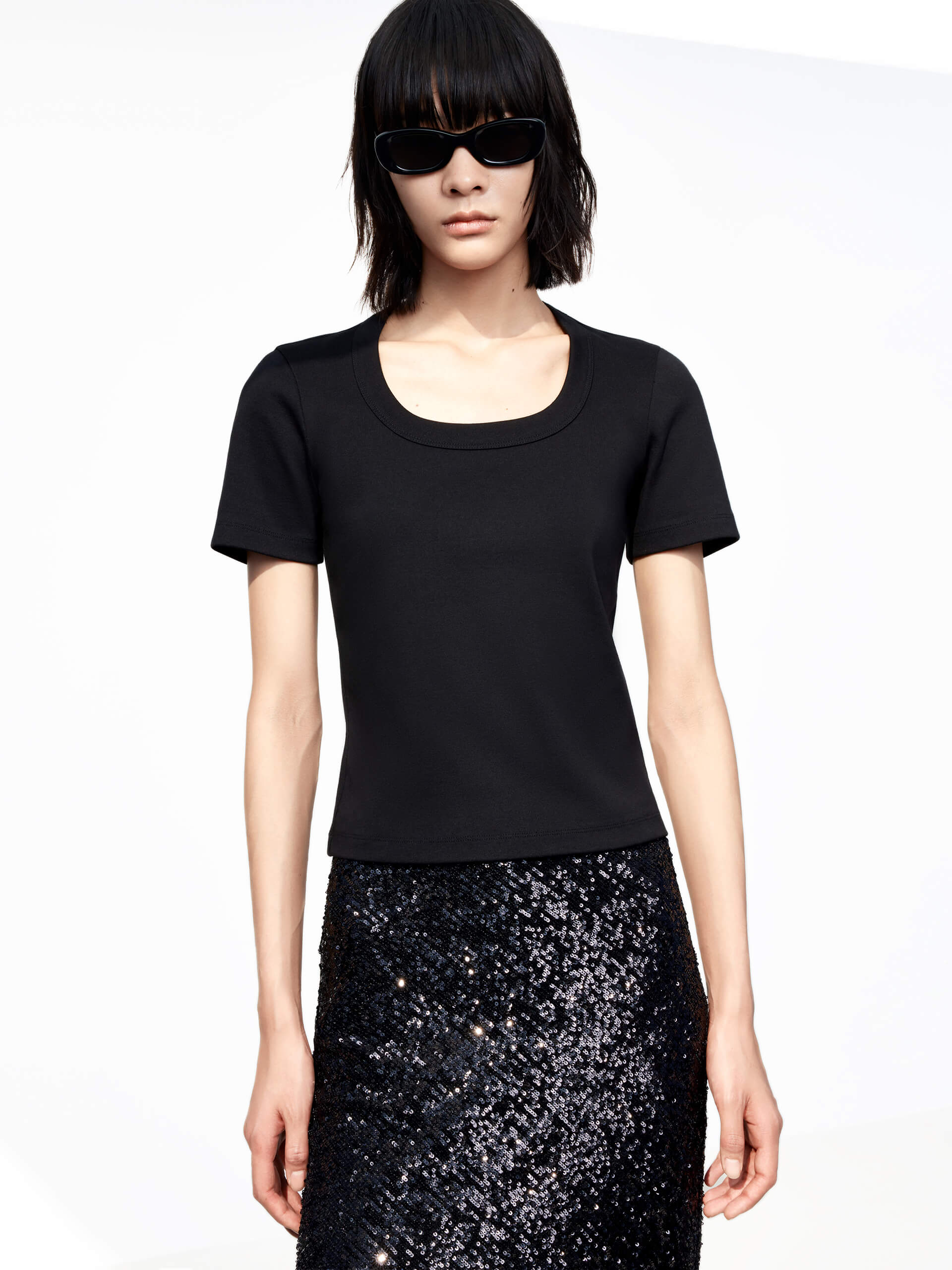 Crewneck Elastic T-shirt - Image 24