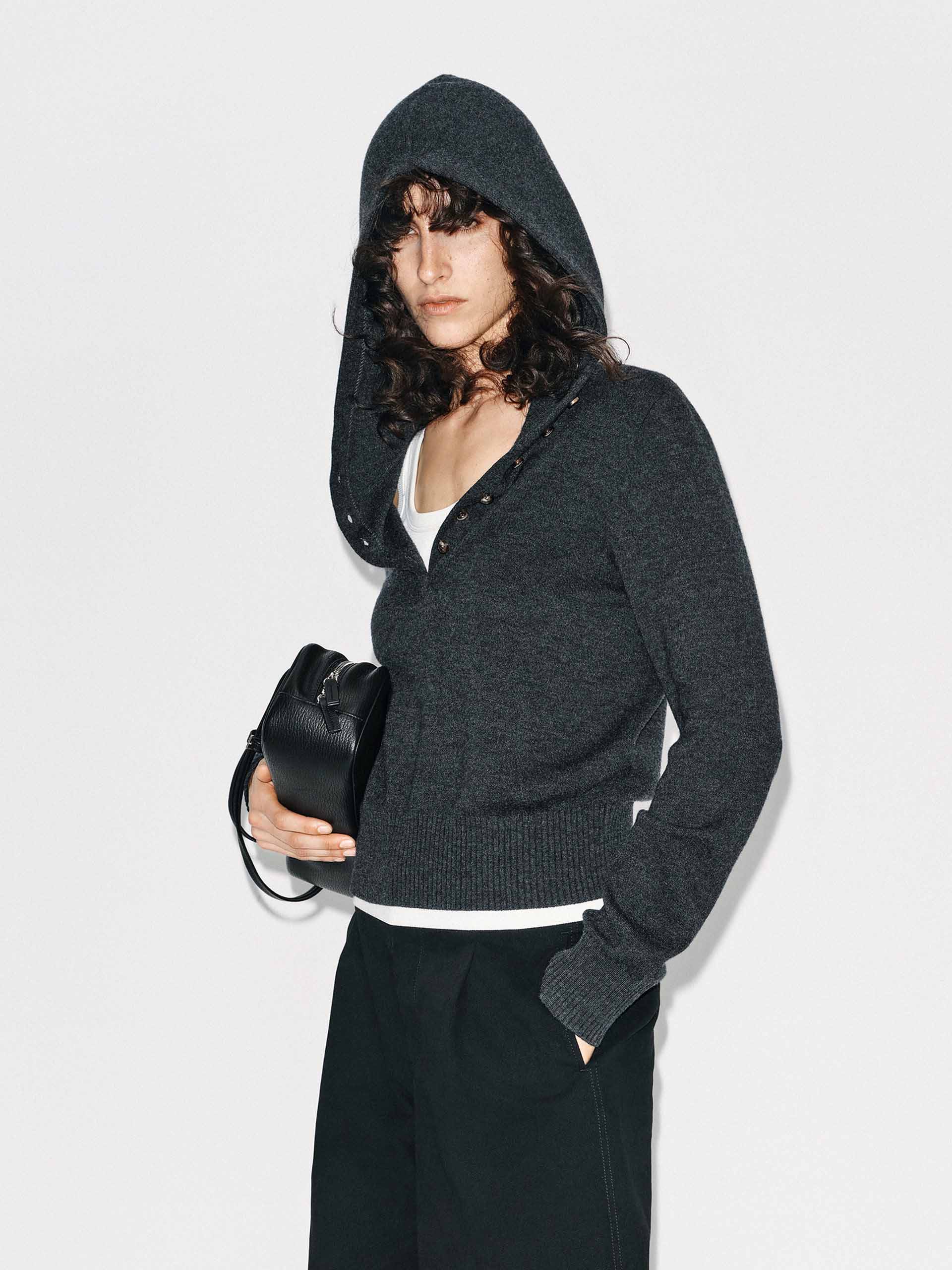 Cropped Hooded Knitted Top - Image 14