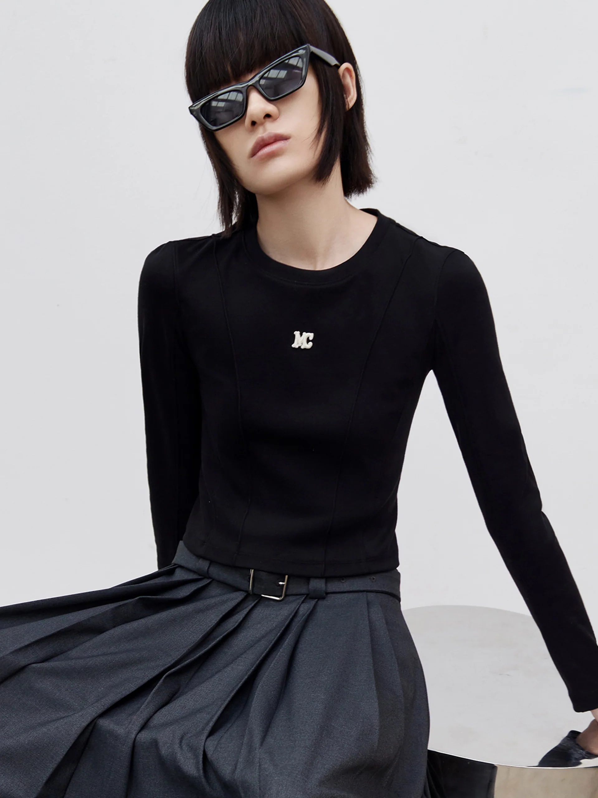 Cropped Long Sleeve T-Shirt - Image 11