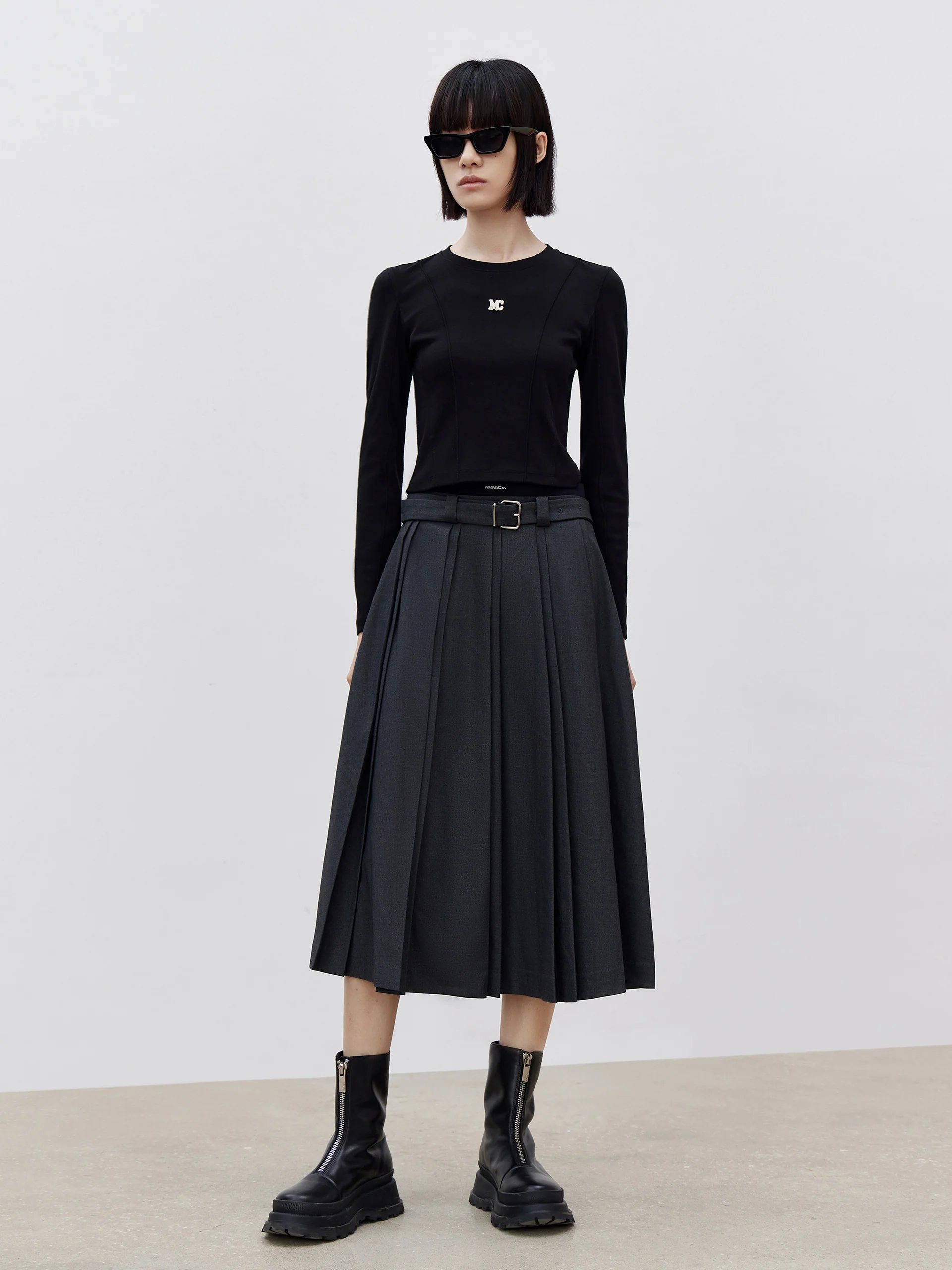 Cropped Long Sleeve T-Shirt - Image 8