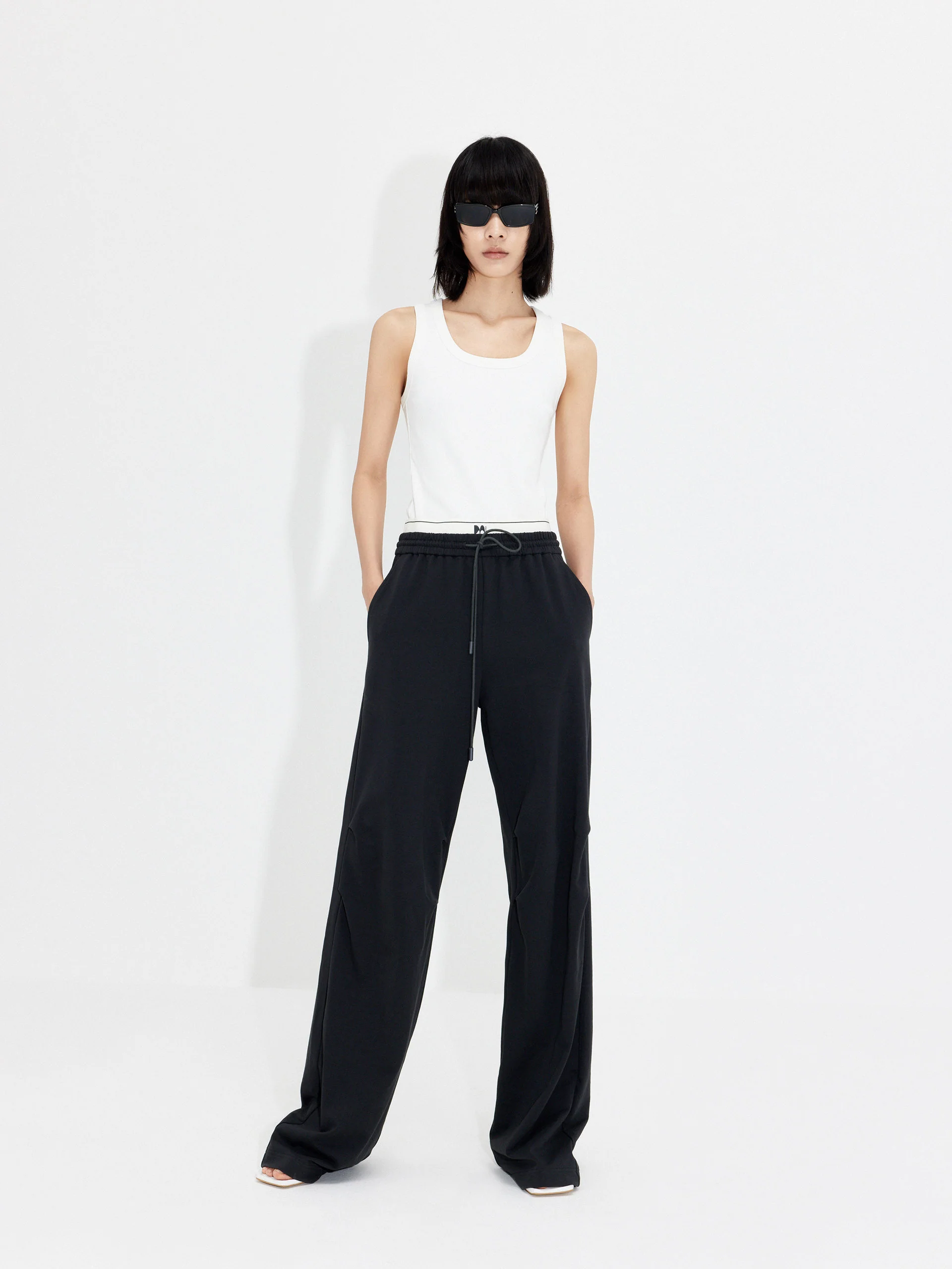 Cutout Back Tank Top - Image 9