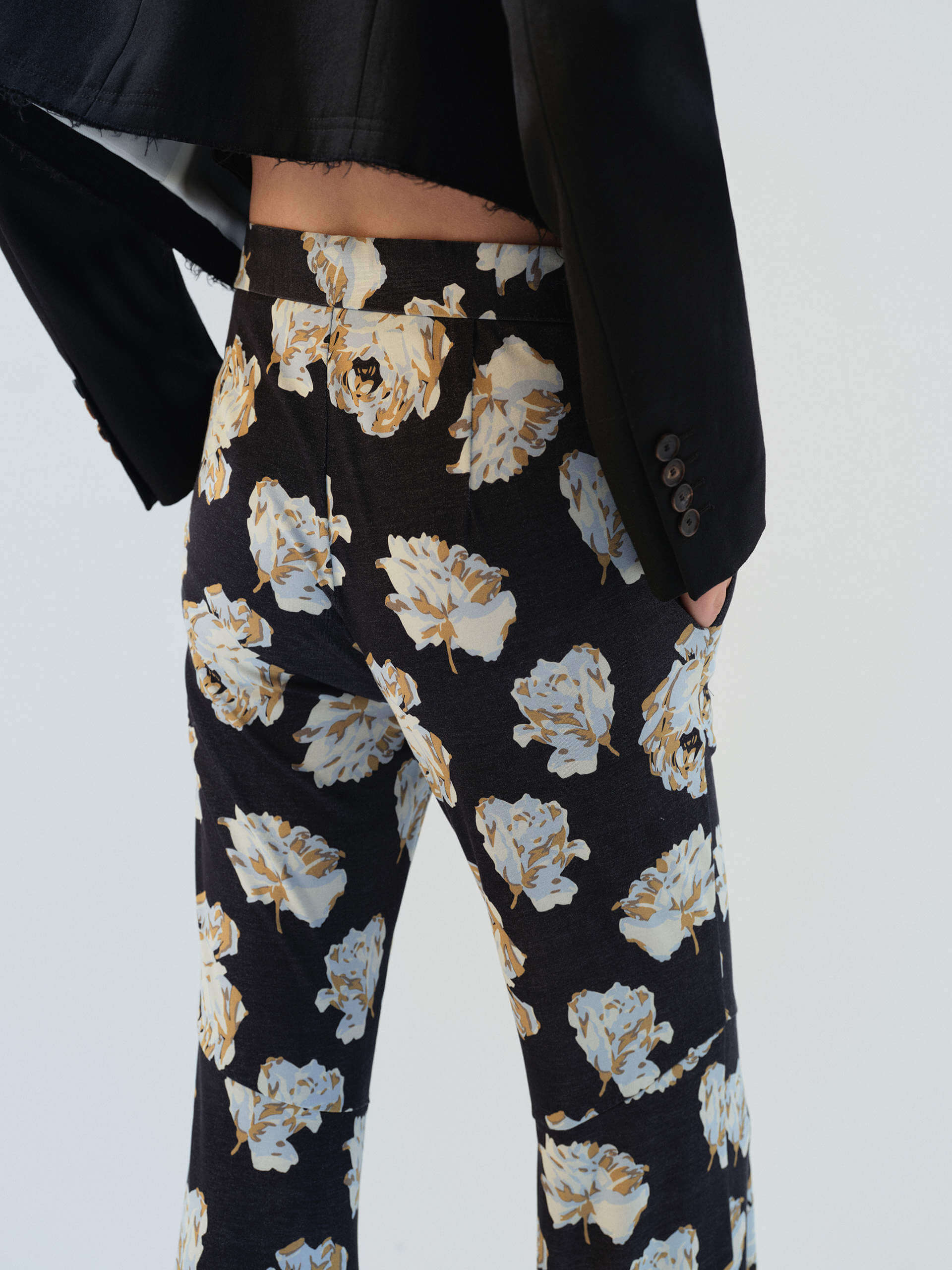 Floral Printed Flared Pants - Image 3