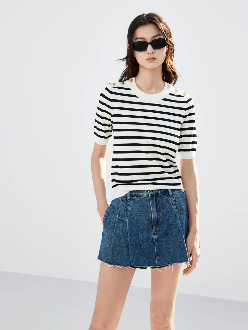 High Waist Pleated Denim Culottes - Image 11