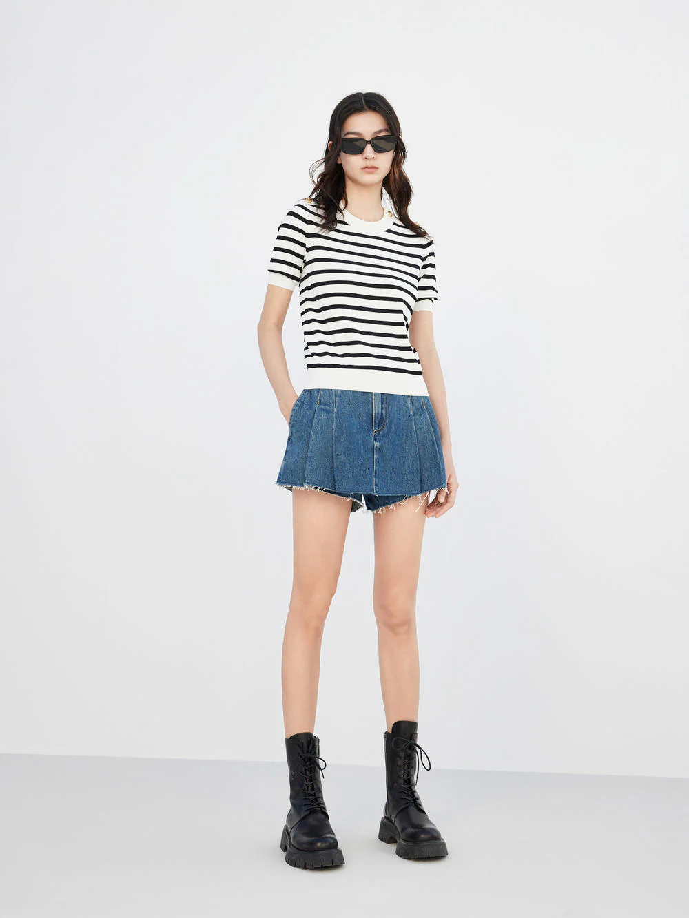 High Waist Pleated Denim Culottes - Image 13