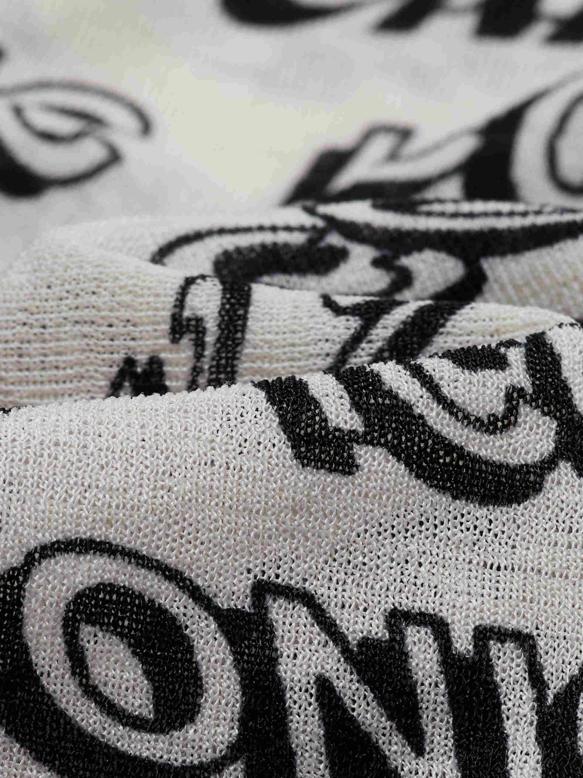 Letter Print Slim Fit T-shirt - Image 4