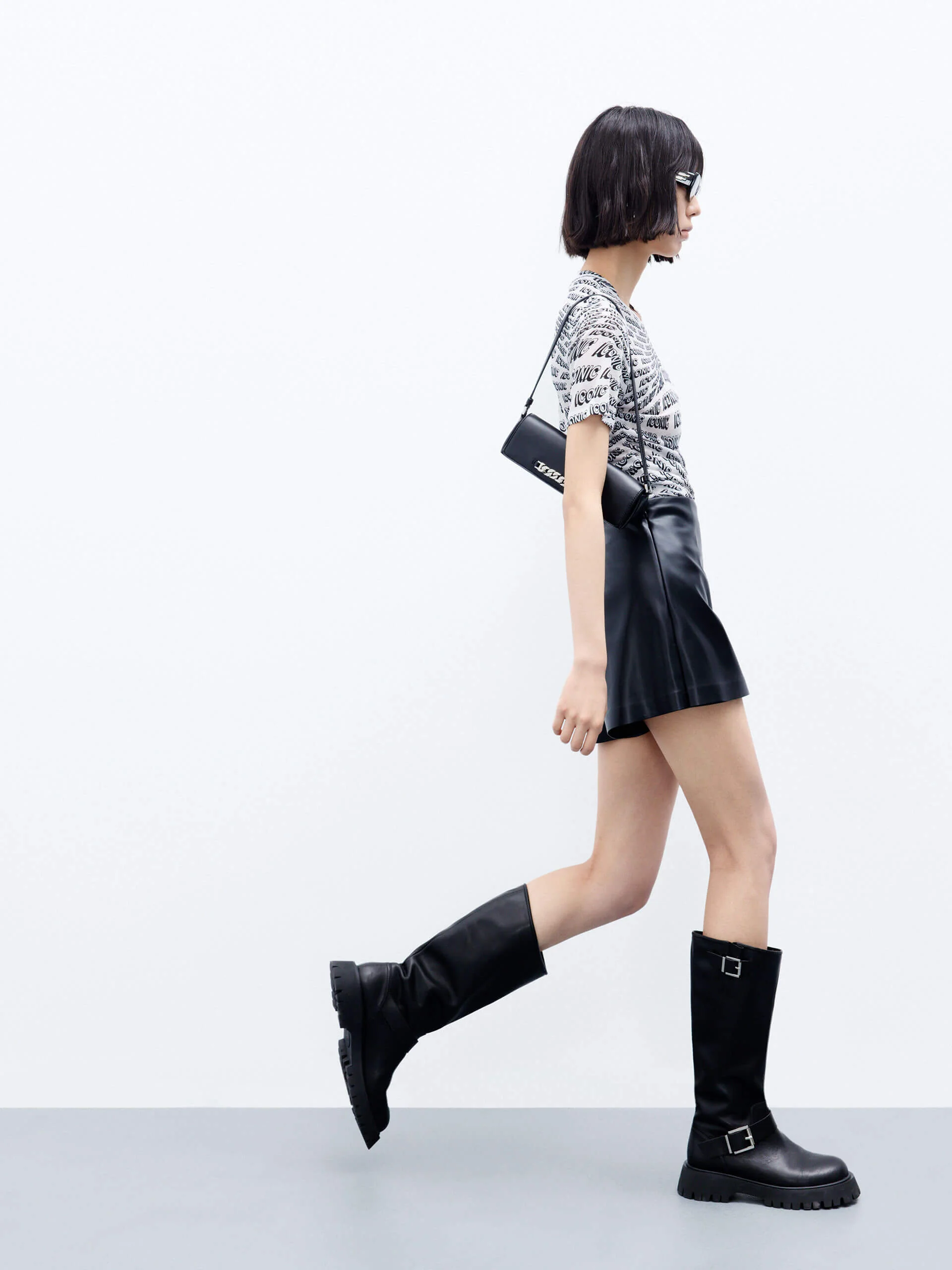 Letter Print Slim Fit T-shirt - Image 8