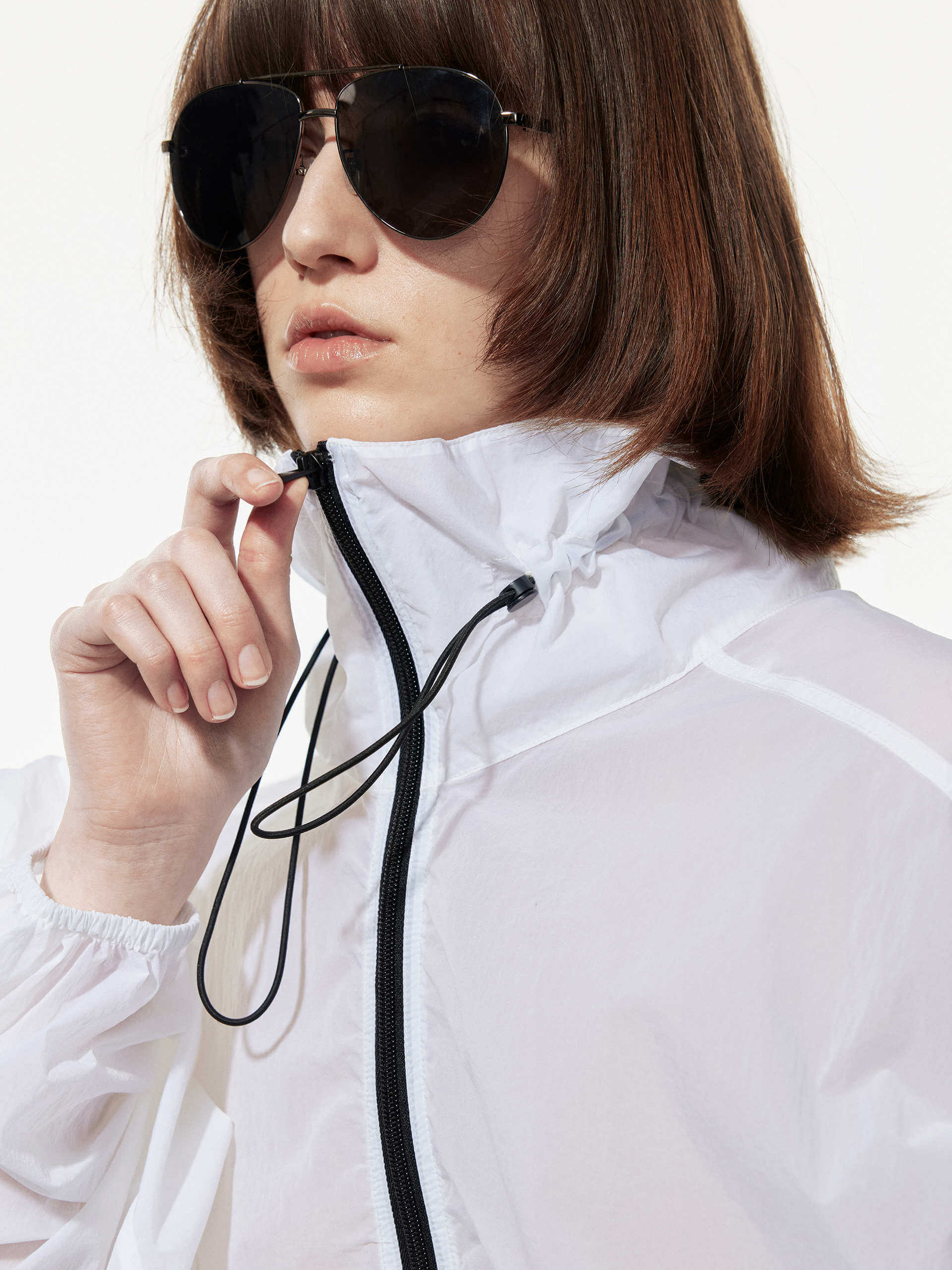 Lightweight Cropped Jacket - Image 22