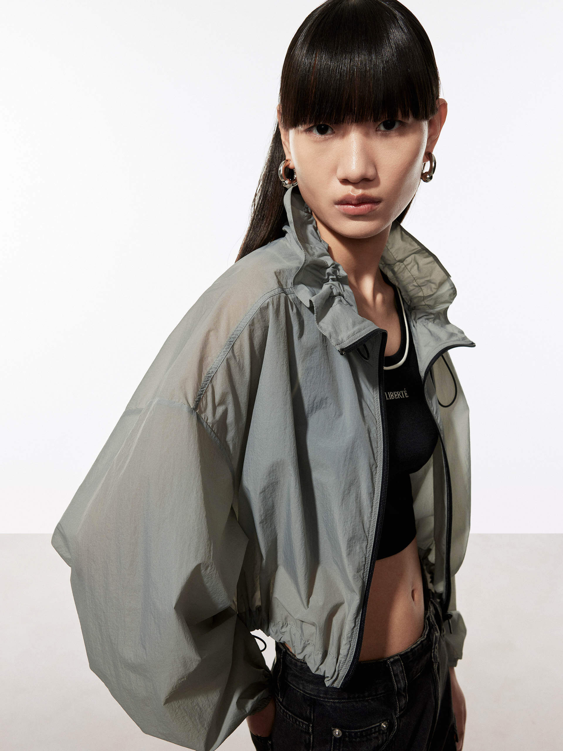 Lightweight Cropped Jacket - Image 9