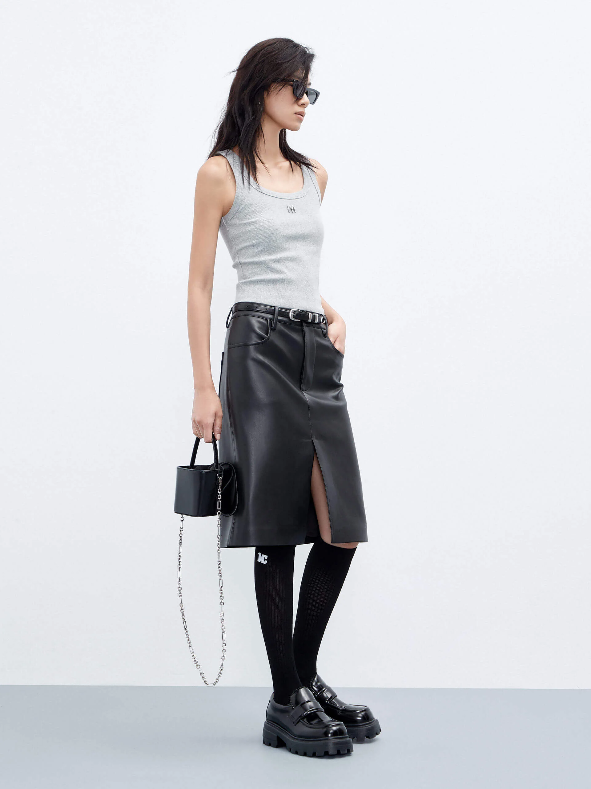 Metal M Detail Ribbed Tank Top - Image 14