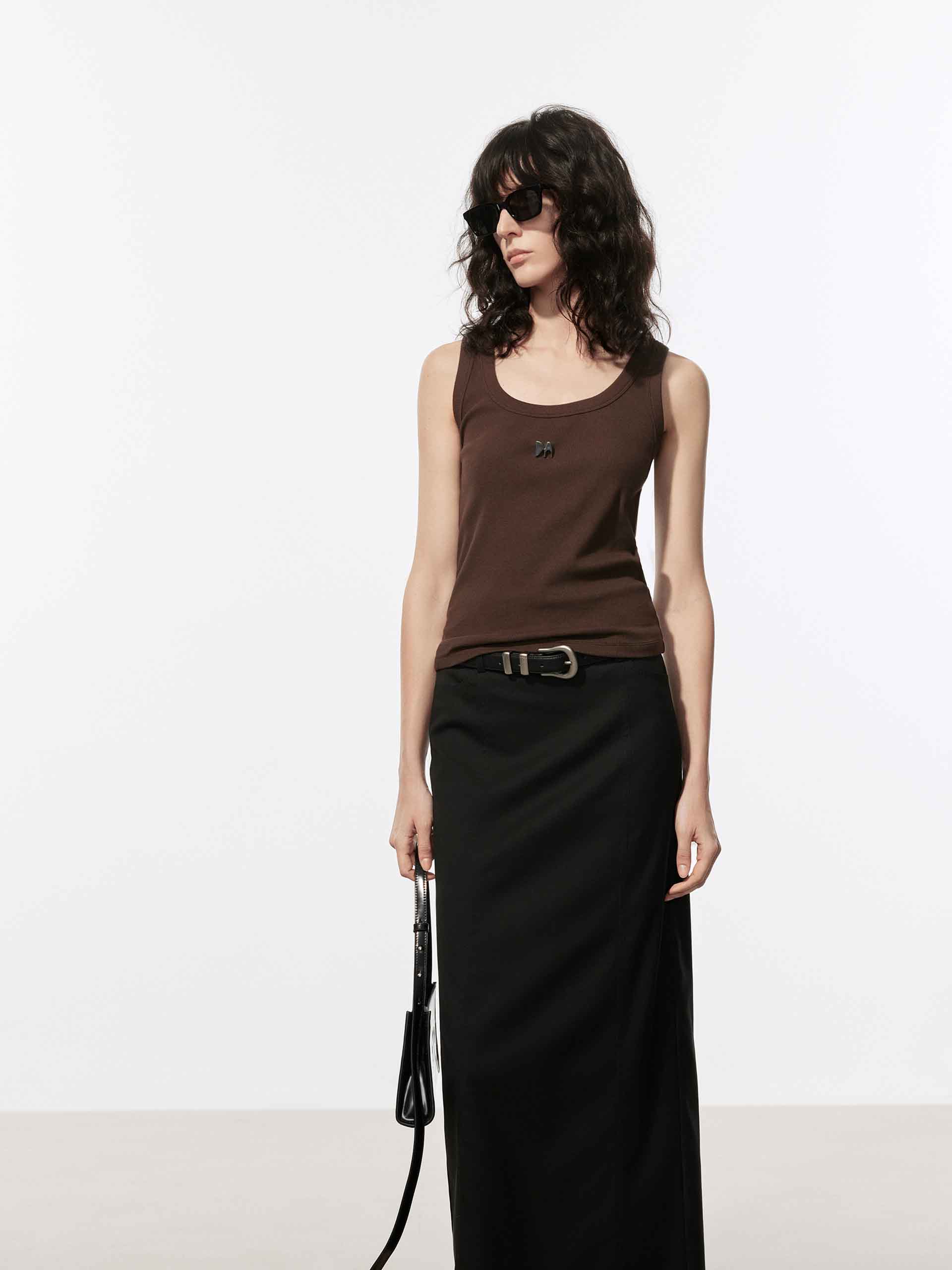 Metal M Detail Ribbed Tank Top - Image 27