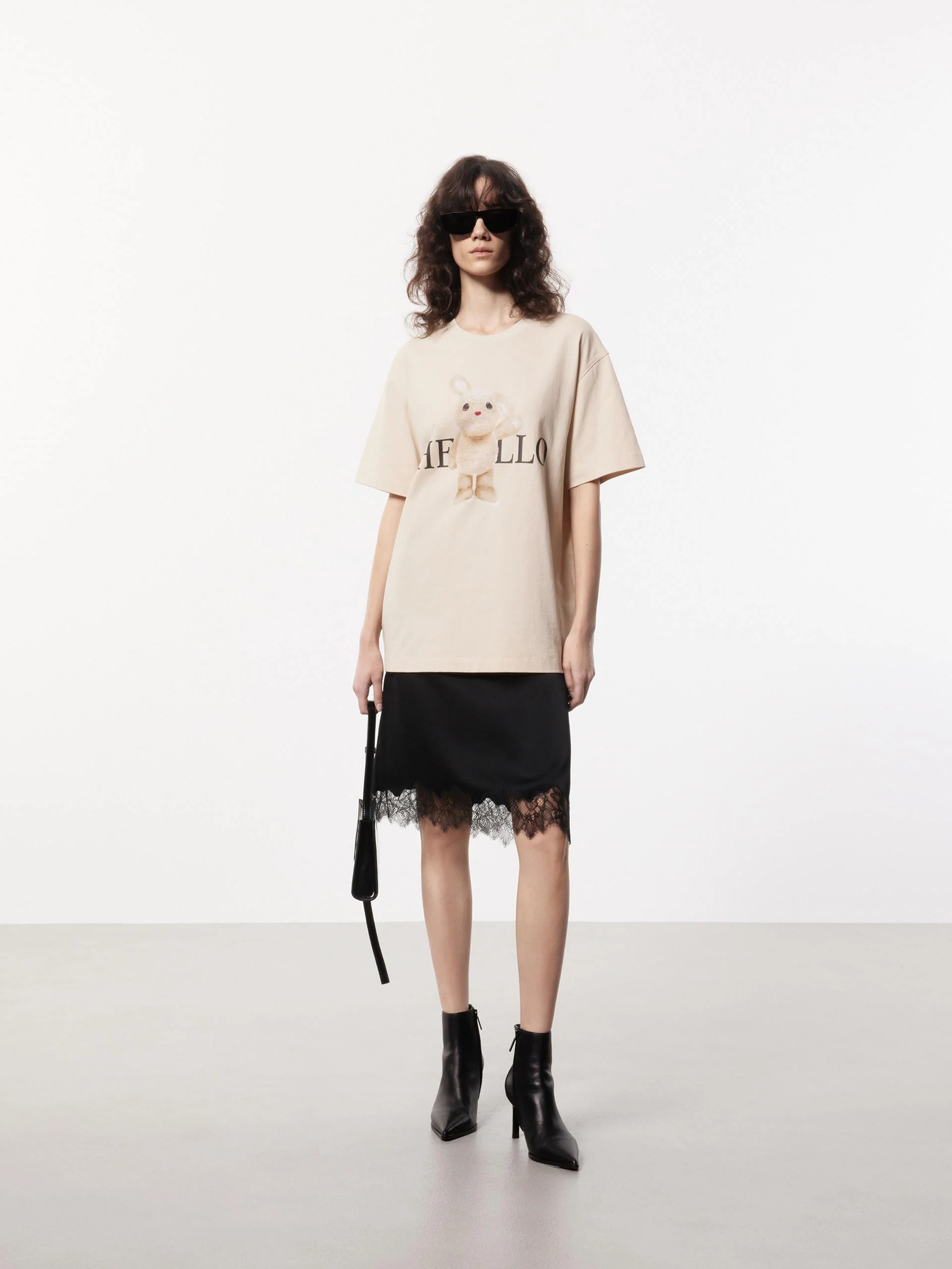 Rabbit Pattern Cotton T-shirt - Image 13