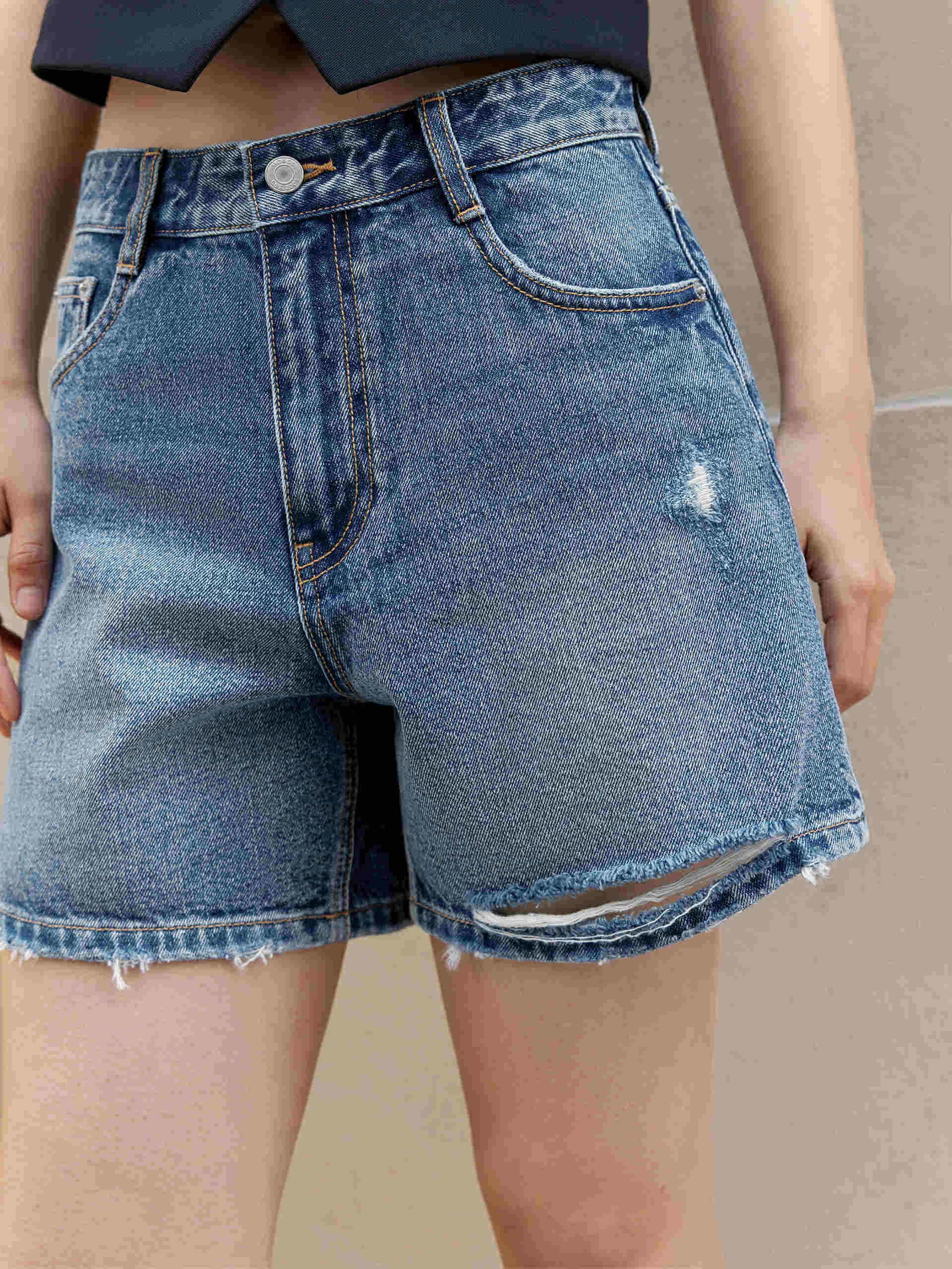 Ripped Details Denim Shorts - Image 3