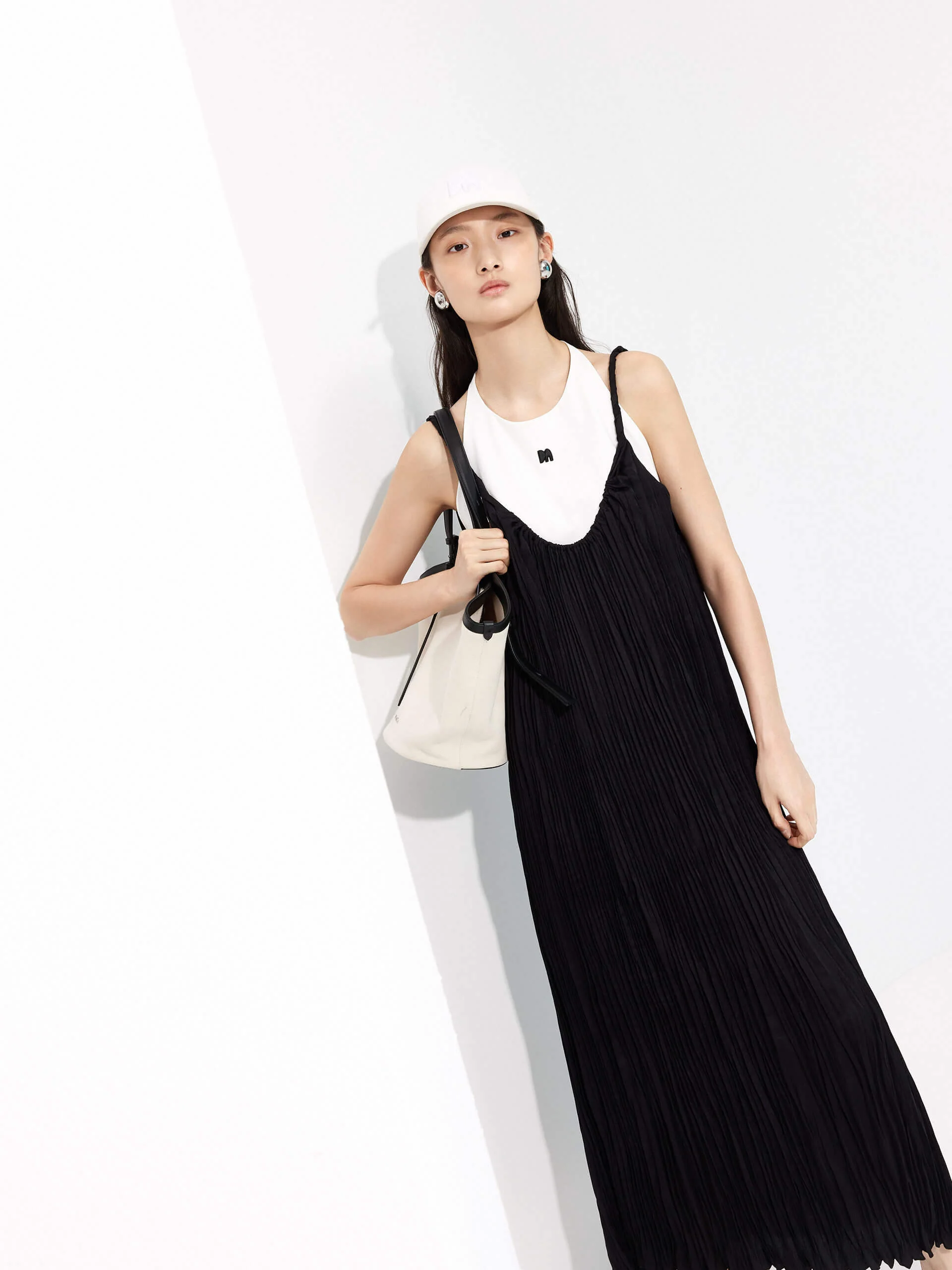 Structured Twist Cami Dress Set - Image 14