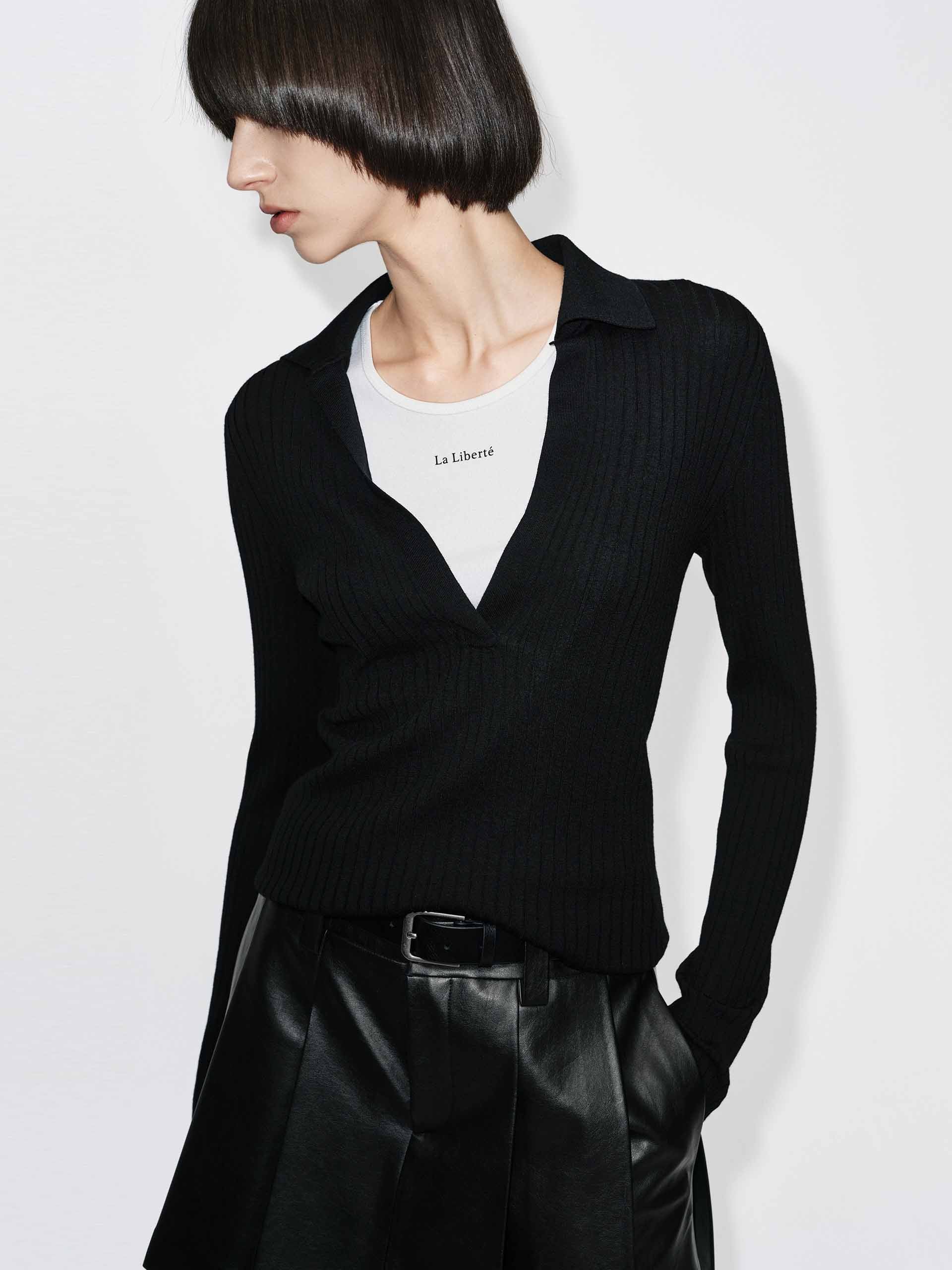 V-neck Wool Knitted Top - Image 3
