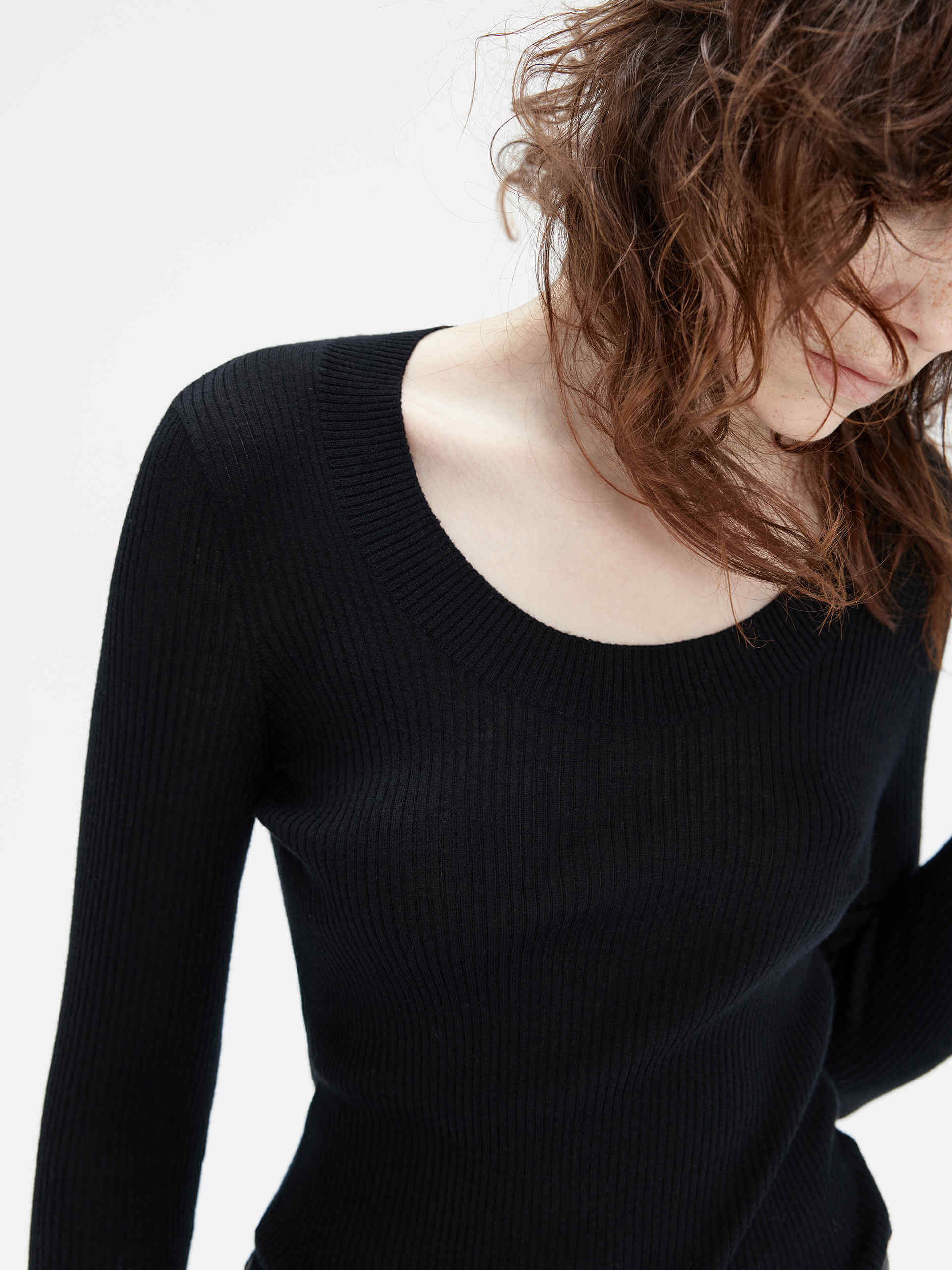 Wool Tight Fit Knit Top - Image 11